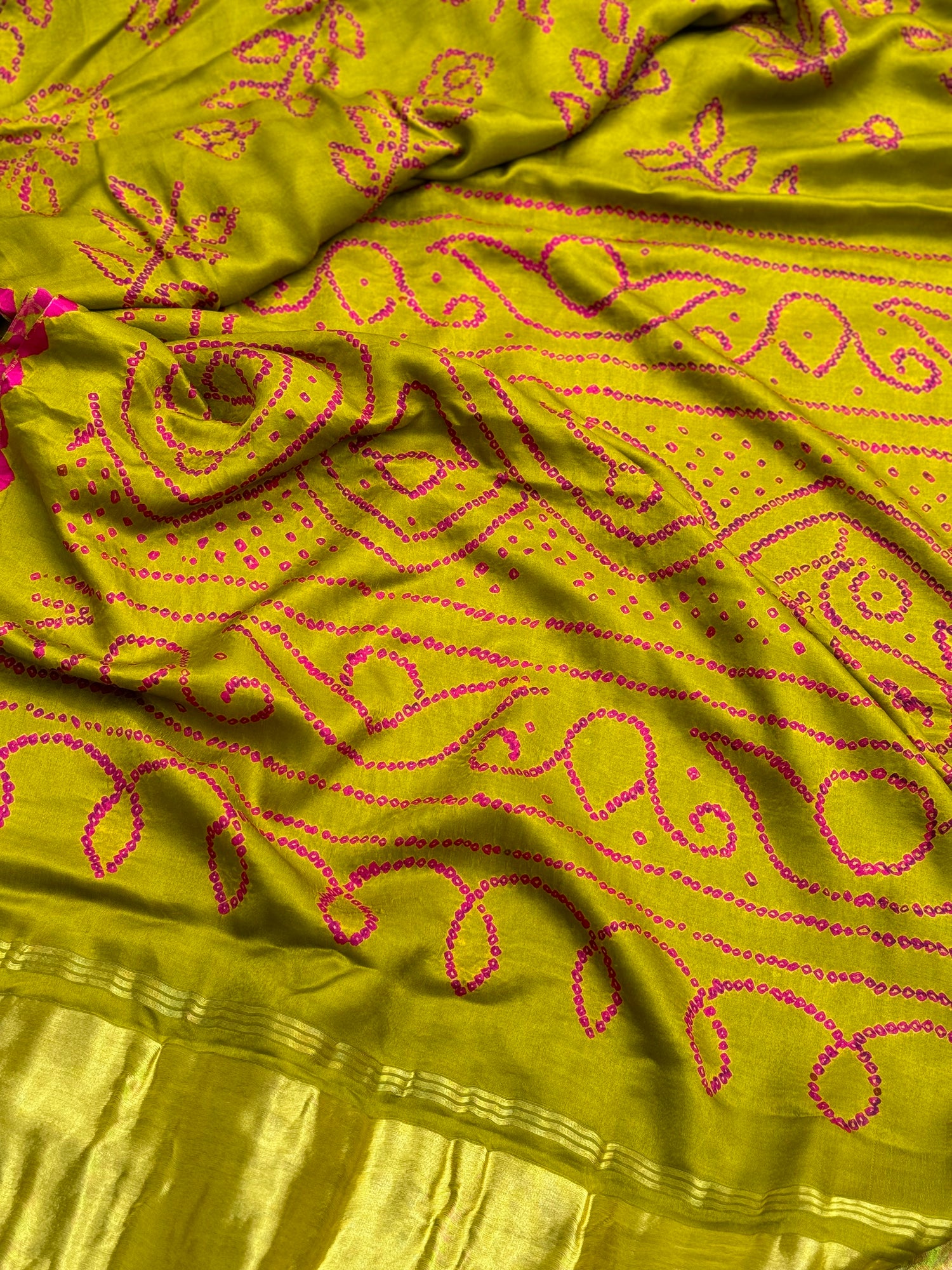 Tie And Dye Hand Knotted Rai Bandhej Gajji Silk Saree