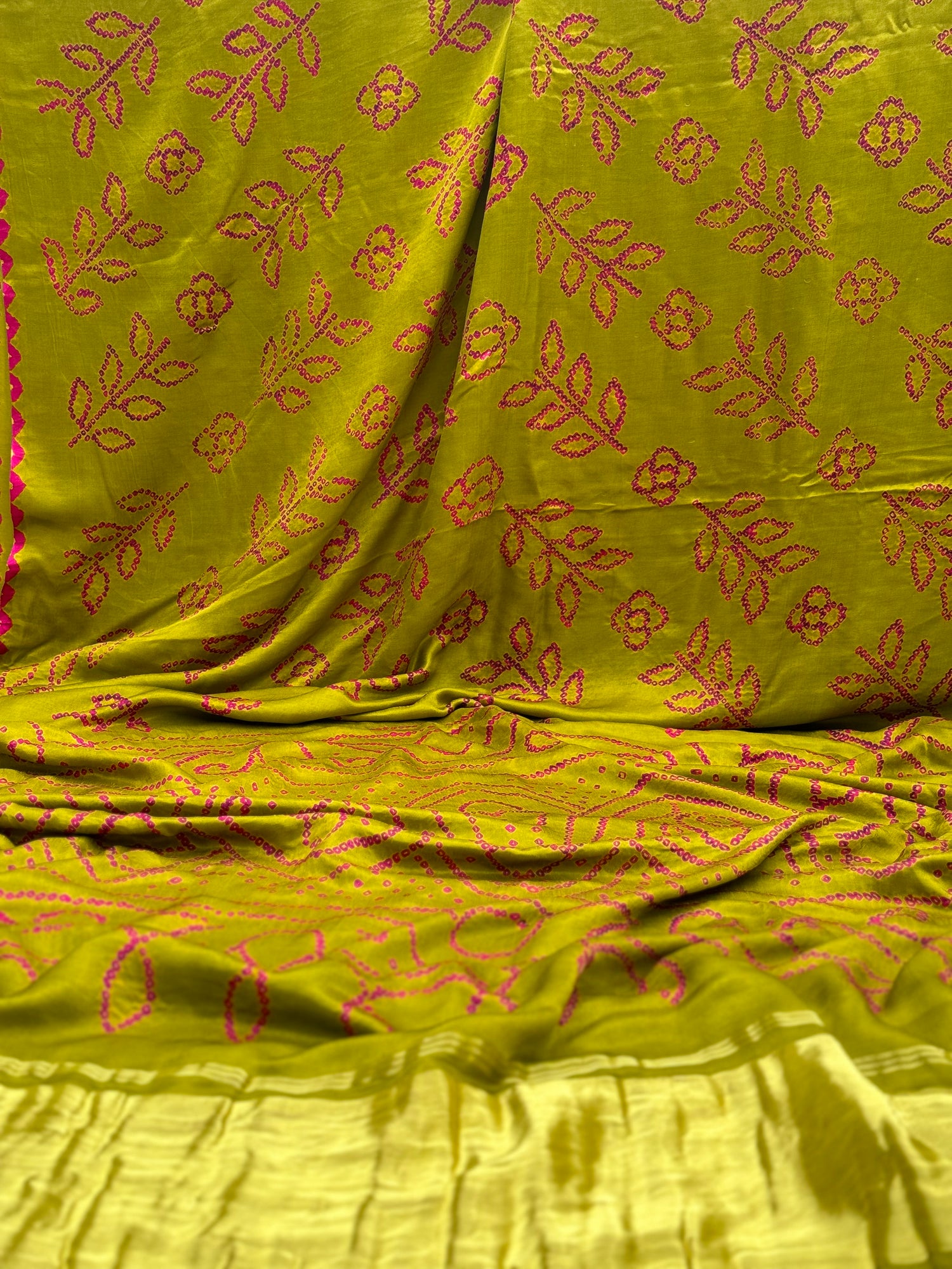 Tie And Dye Hand Knotted Rai Bandhej Gajji Silk Saree