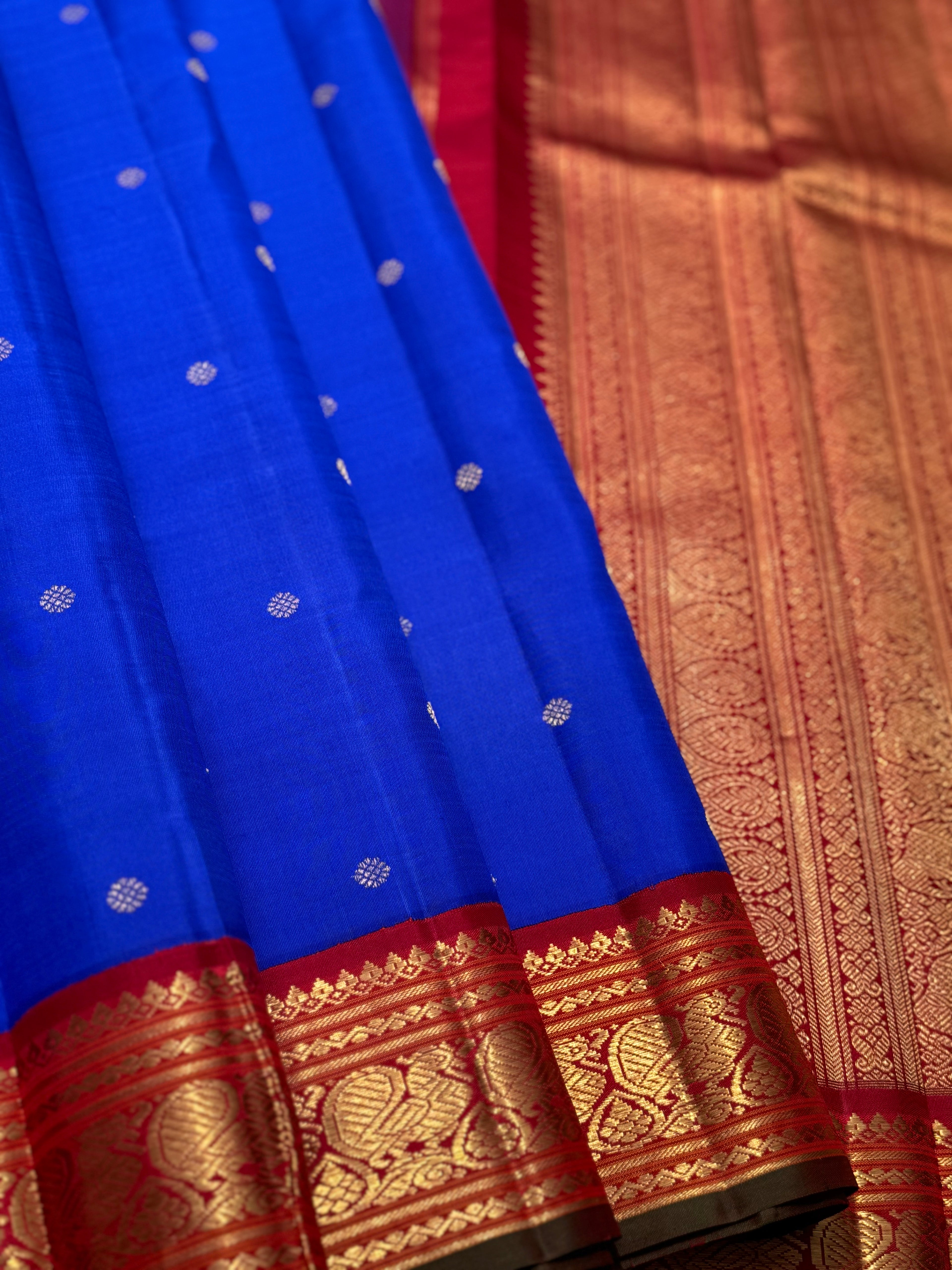 A stunner Masterpiece kanchivaram silk saree with MsBlue and arakku korvai