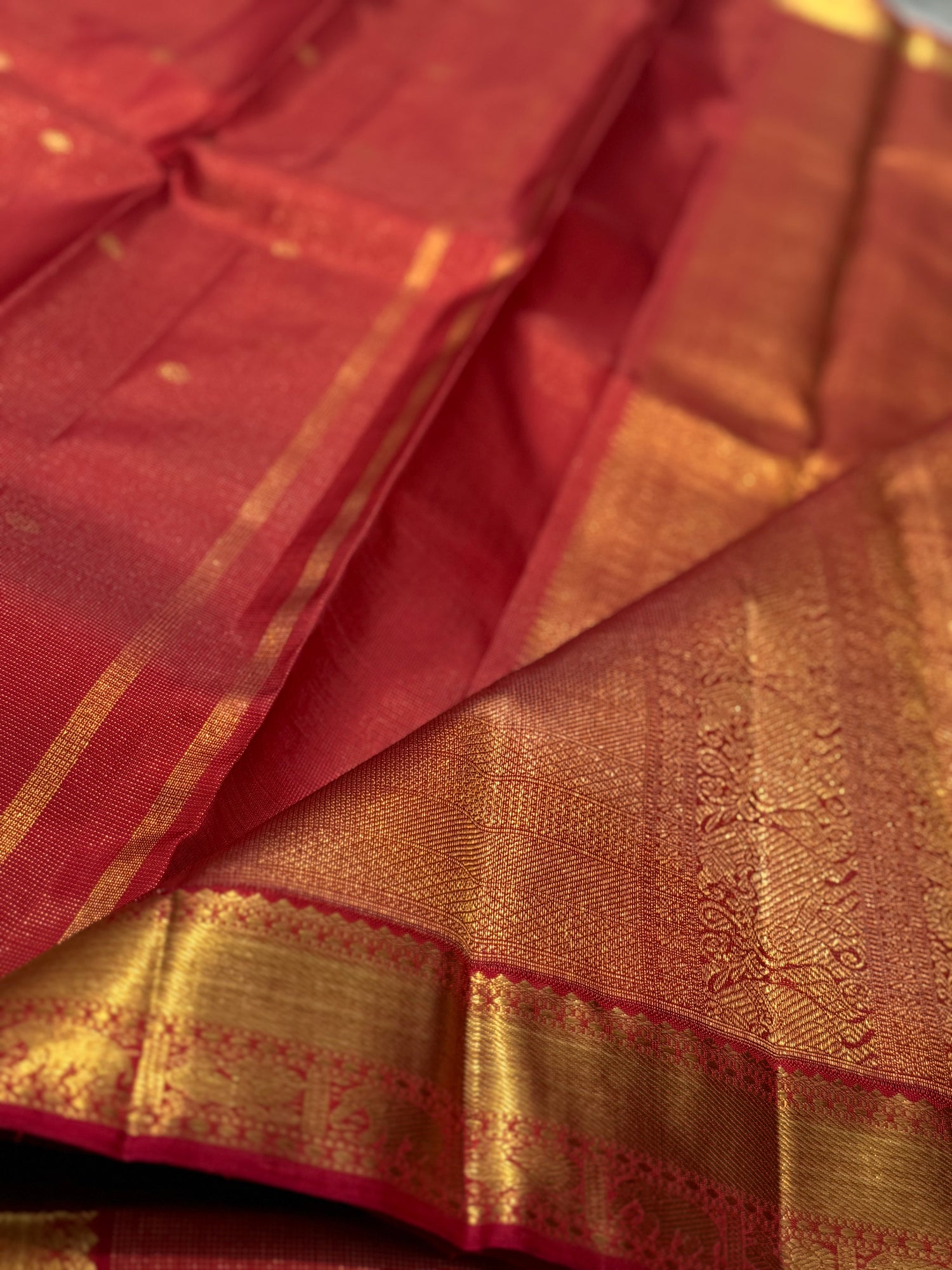 The gorgeous masterpiece woven bridal red vairaoosi kanchivaram silk Saree