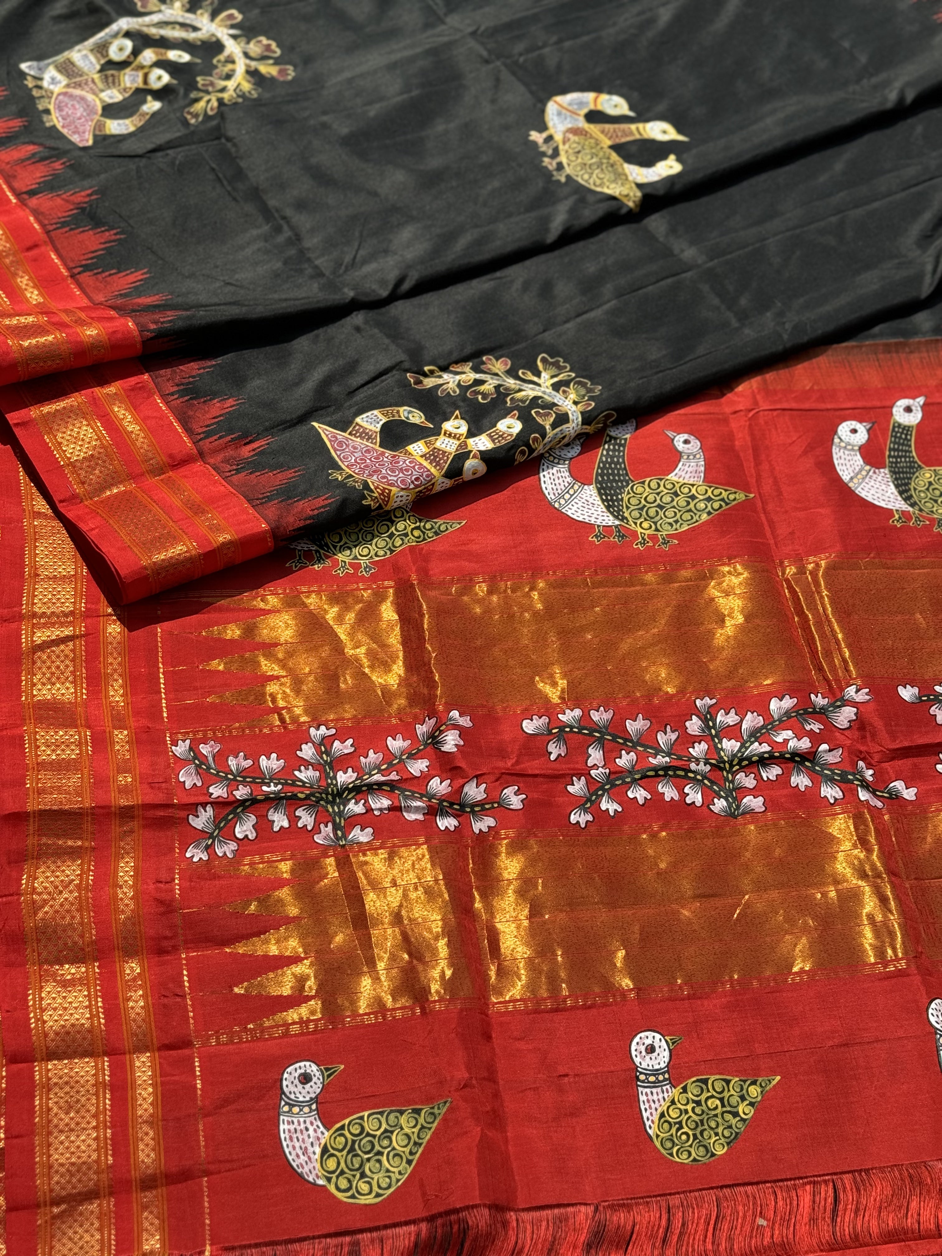 FUSION THARAGAI- GOND ART PAINTING ON ILKAL SILK SAREE