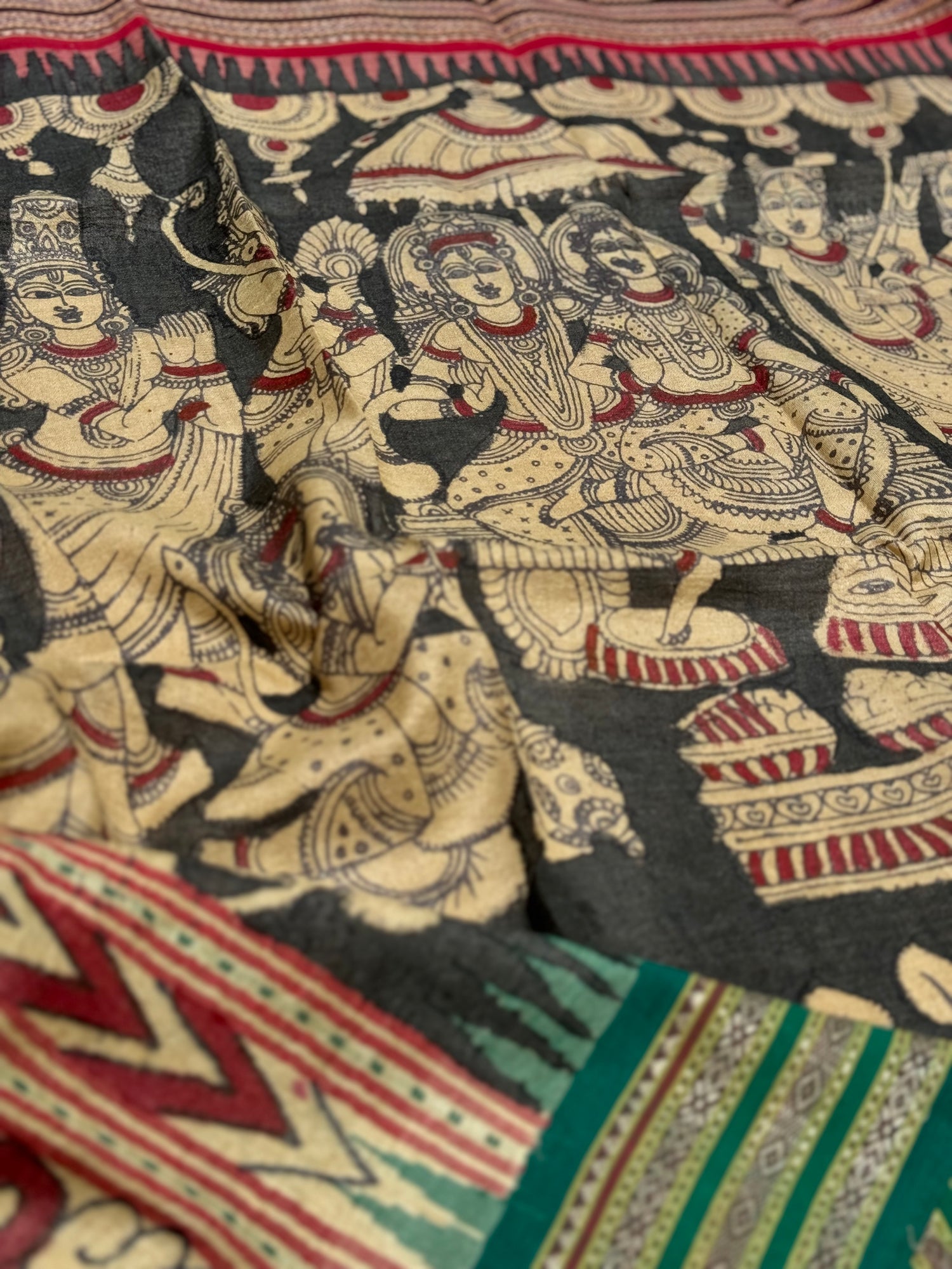 Handdrawn Handpainted Penkalamkari Dupatta on Karvati Kinar Tussar silk Rama pattabhishekam depicted