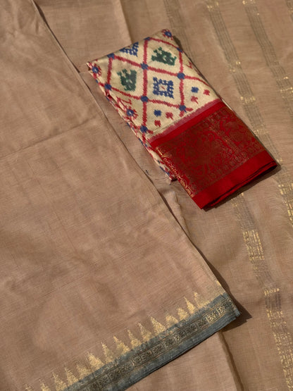 Handspun Khadhi cotton saree with grey dobby border with tissue blouse
