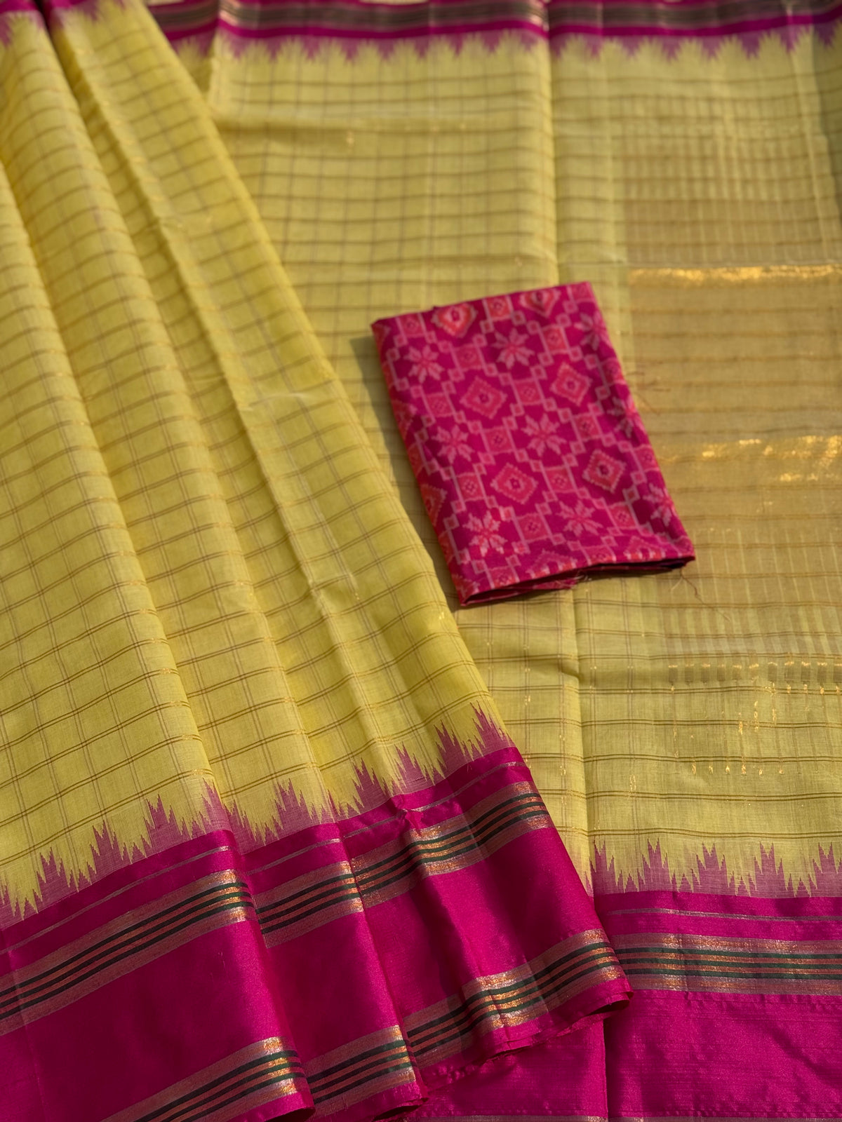 Handspun and handwoven ponduru Khadhi cotton saree