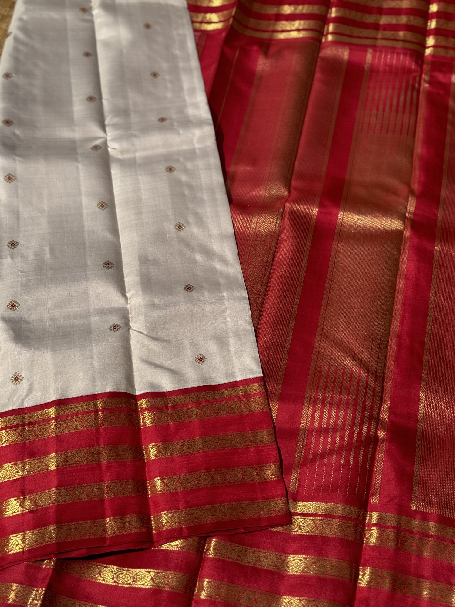 Revival vintage korvai kanchivaram silk saree with 5 pettu border