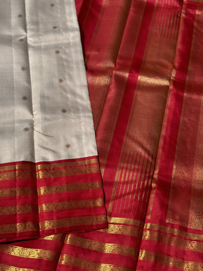 Revival vintage korvai kanchivaram silk saree with 5 pettu border