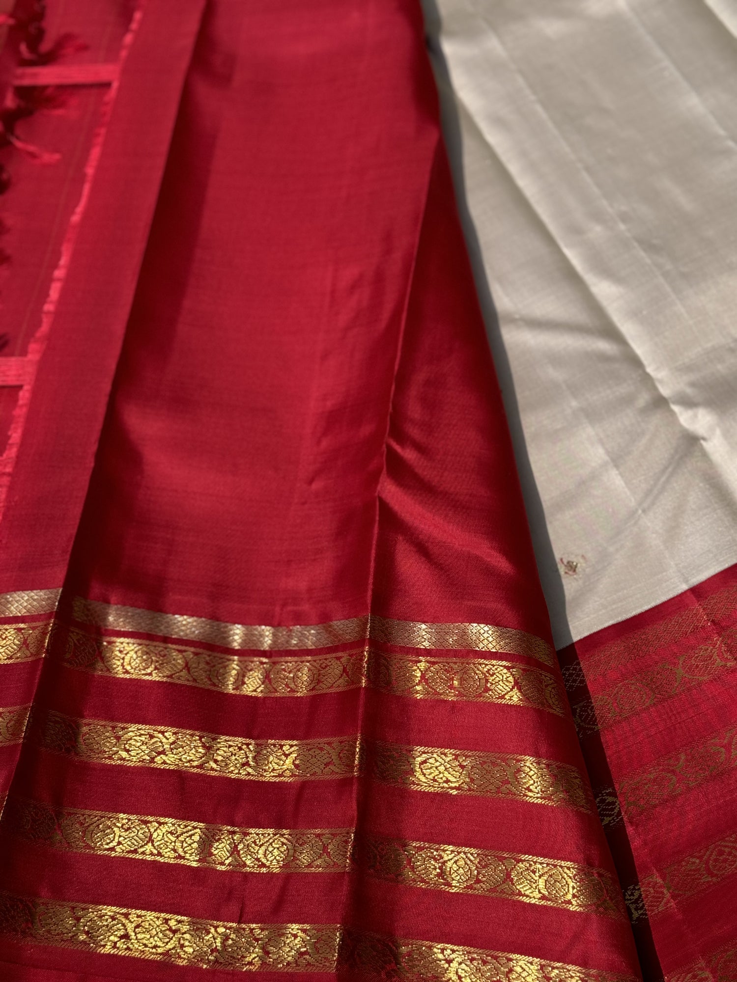 Revival vintage korvai kanchivaram silk saree with 5 pettu border