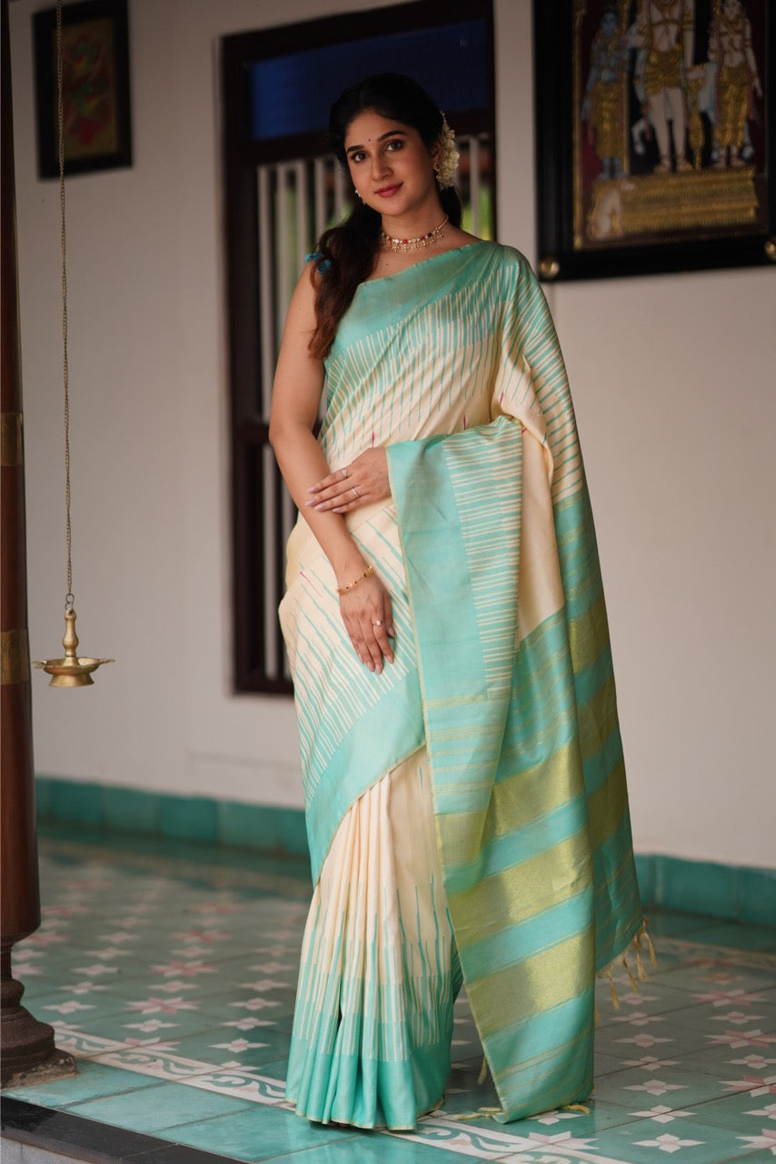 Gorgeous 8 kol weave Pearl white kanchivaram silk saree