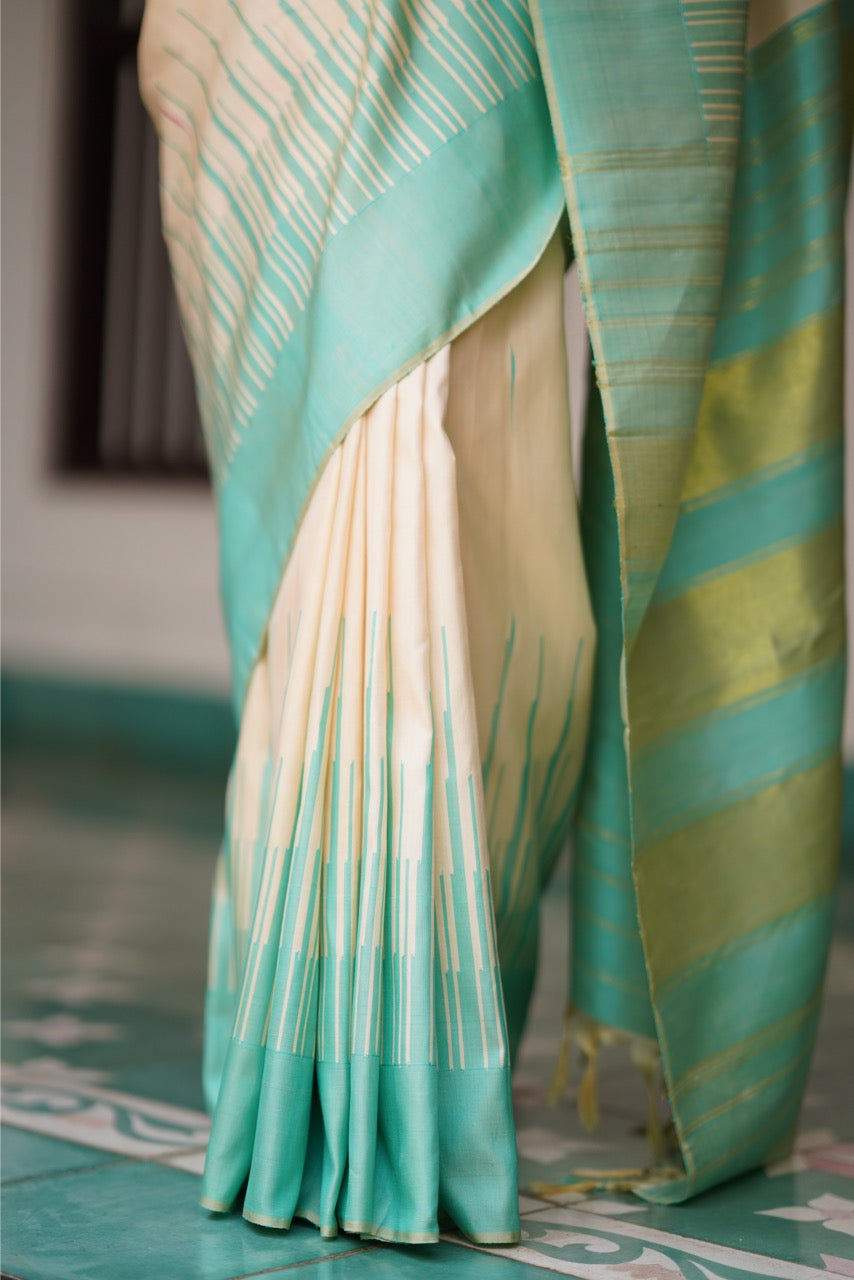 Gorgeous 8 kol weave Pearl white kanchivaram silk saree