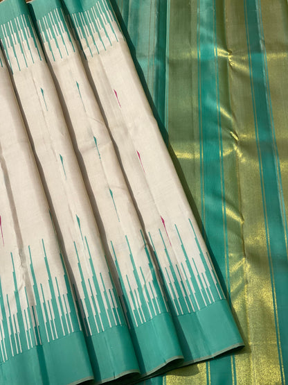 Gorgeous 8 kol weave Pearl white kanchivaram silk saree