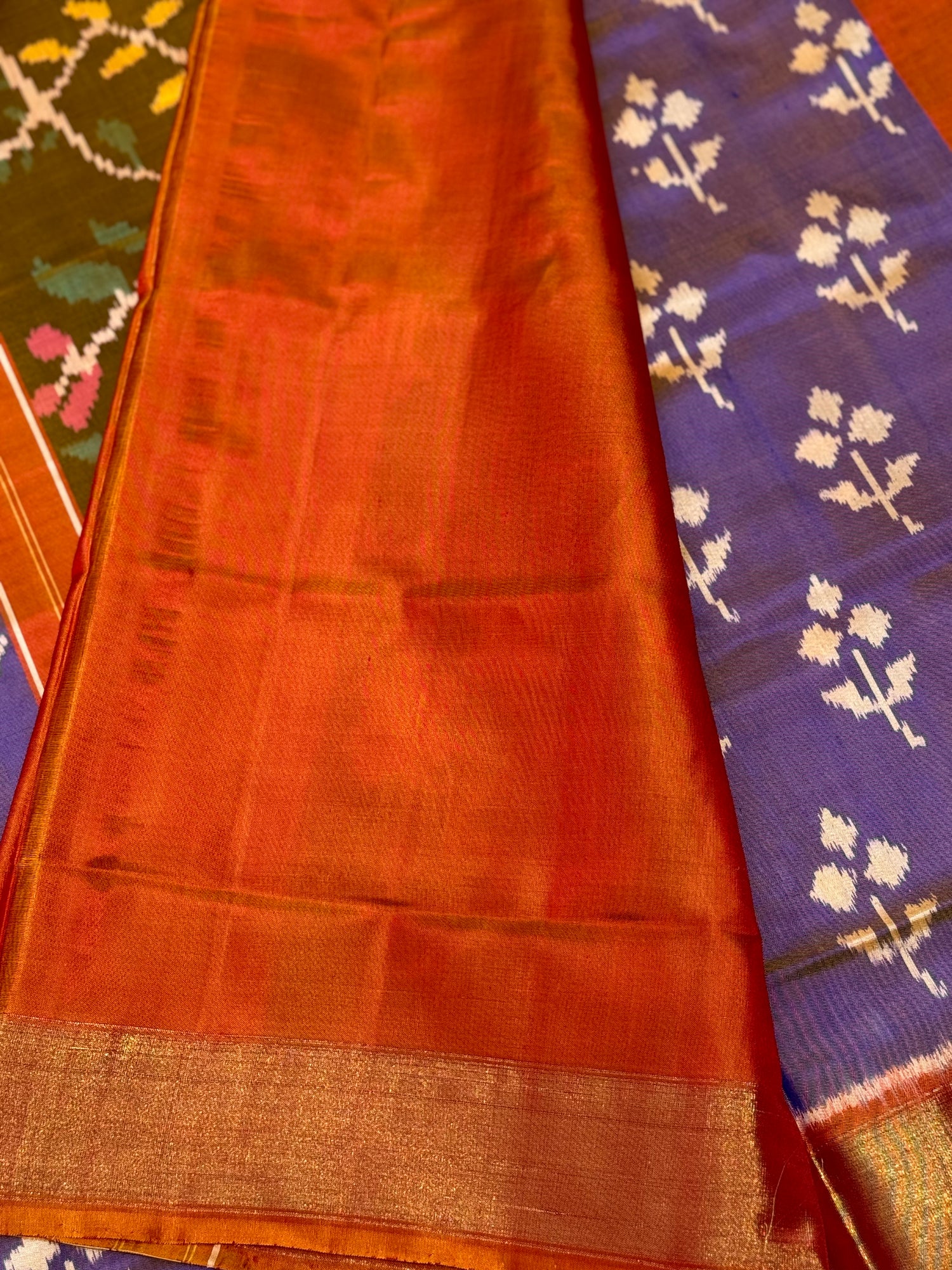 A gorgeous tissue with purple and orange shade single ikkat patola silk SAREE