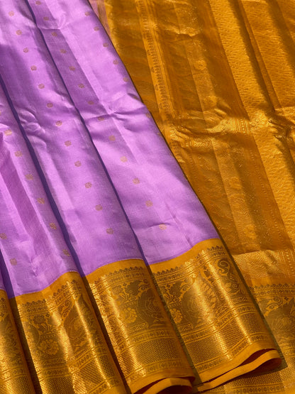 Handwoven Gadwal Silk With Kanchi Kuttu Border In Contrast Mustard And Grand Pallu Saree