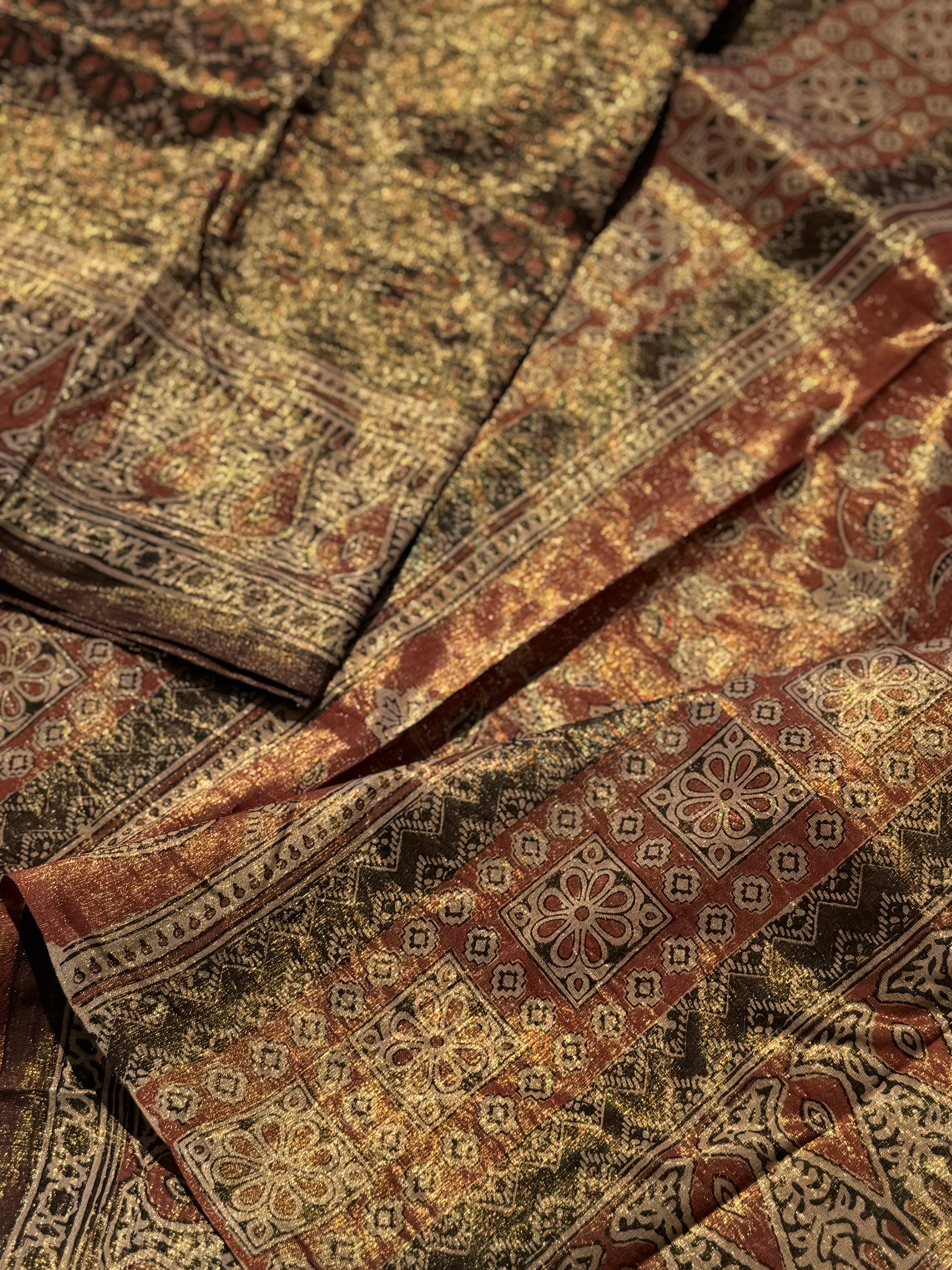 EYARKAI - NATURAL DYE KODALIKARUPPUR BLOCK PRINTS ON TISSUE ZARI GROUNDED COTTON SAREE