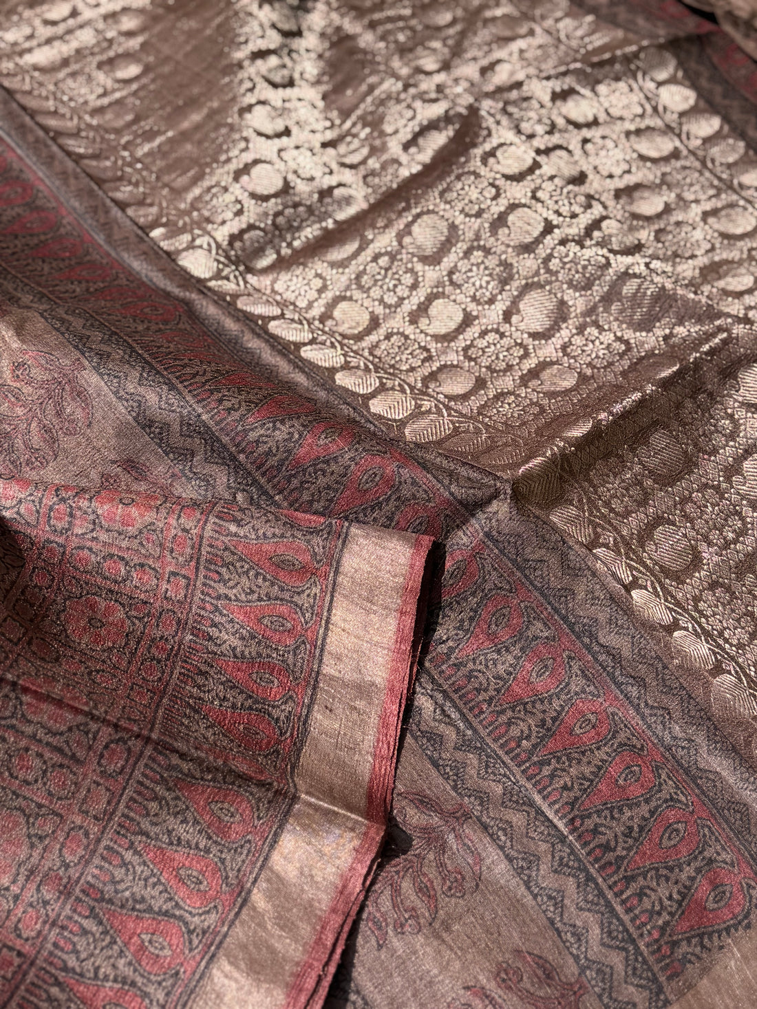 EYARKAI - NATURAL DYE KODALIKARUPPUR BLOCK PRINTS ON TUSSAR BY TUSSR SILK