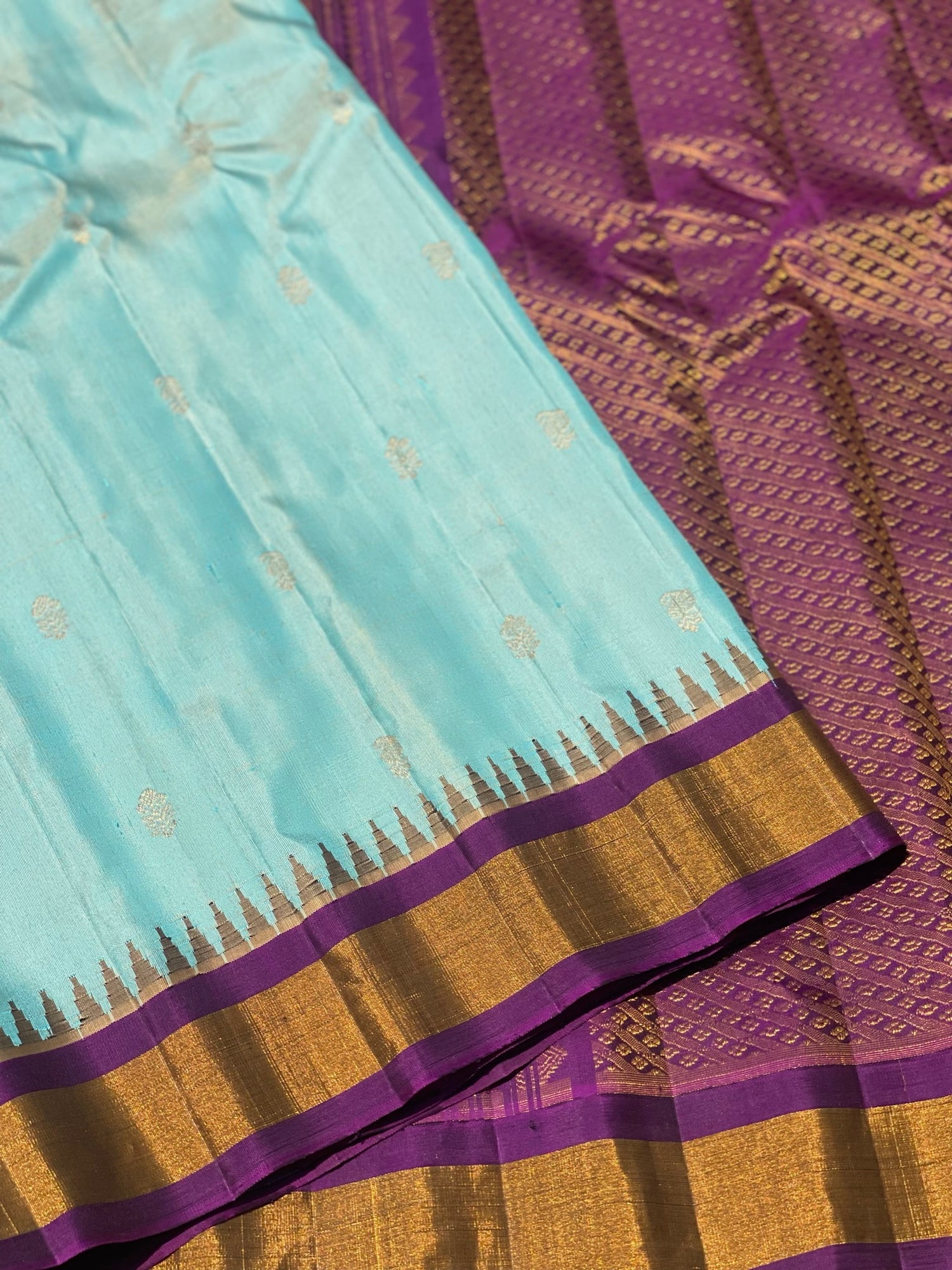 Handwoven Gadwal Silk With Temple Border, Plain Body And Grand Pallu Saree