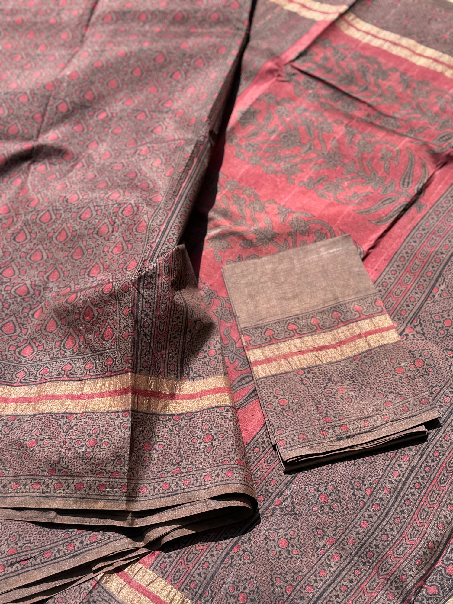 EYARKAI - NATURAL DYE KODALIKARUPPUR BLOCK PRINTS ON TUSSAR BY MULBERRY SILK