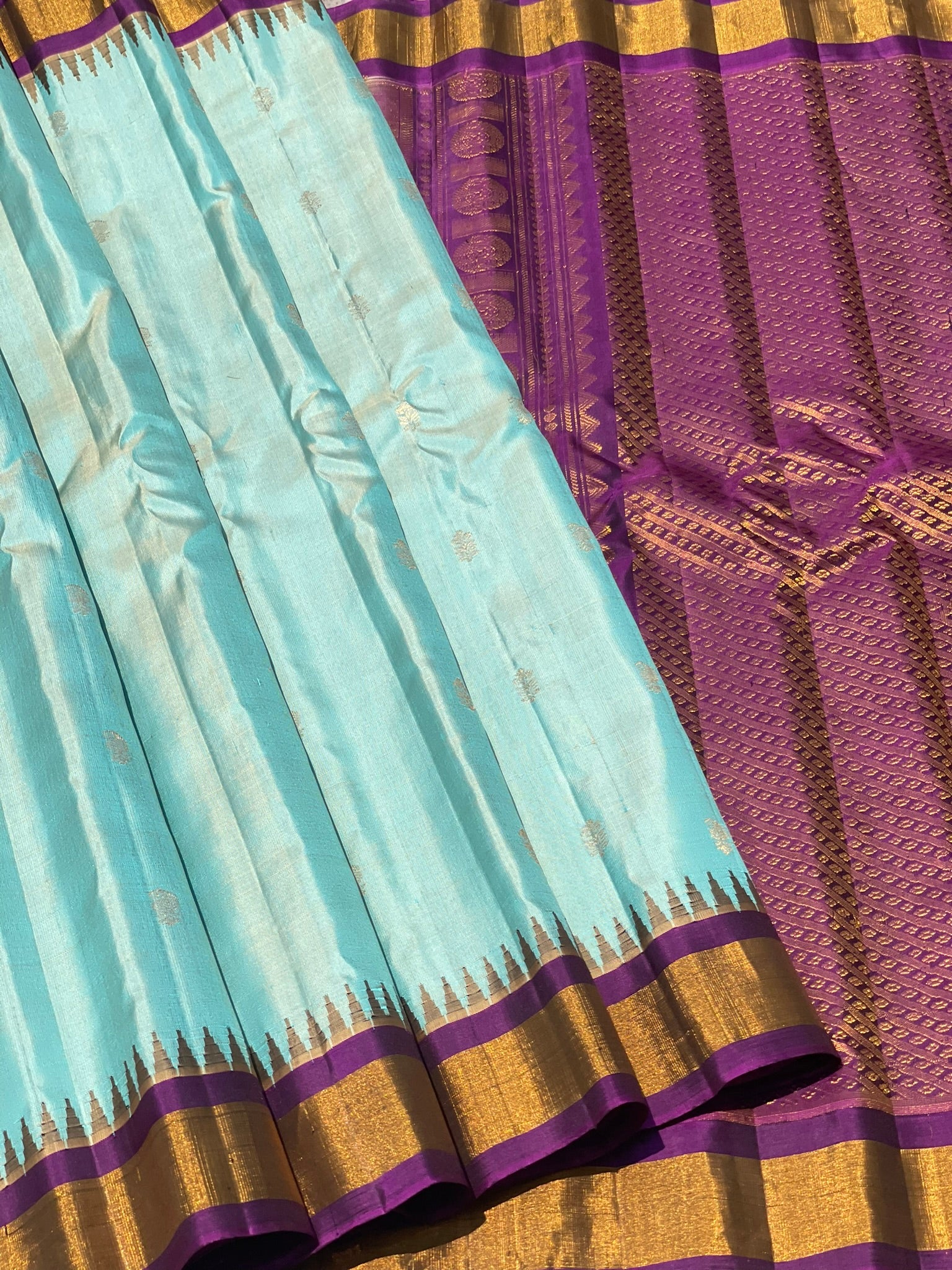 Handwoven Gadwal Silk With Temple Border, Plain Body And Grand Pallu Saree