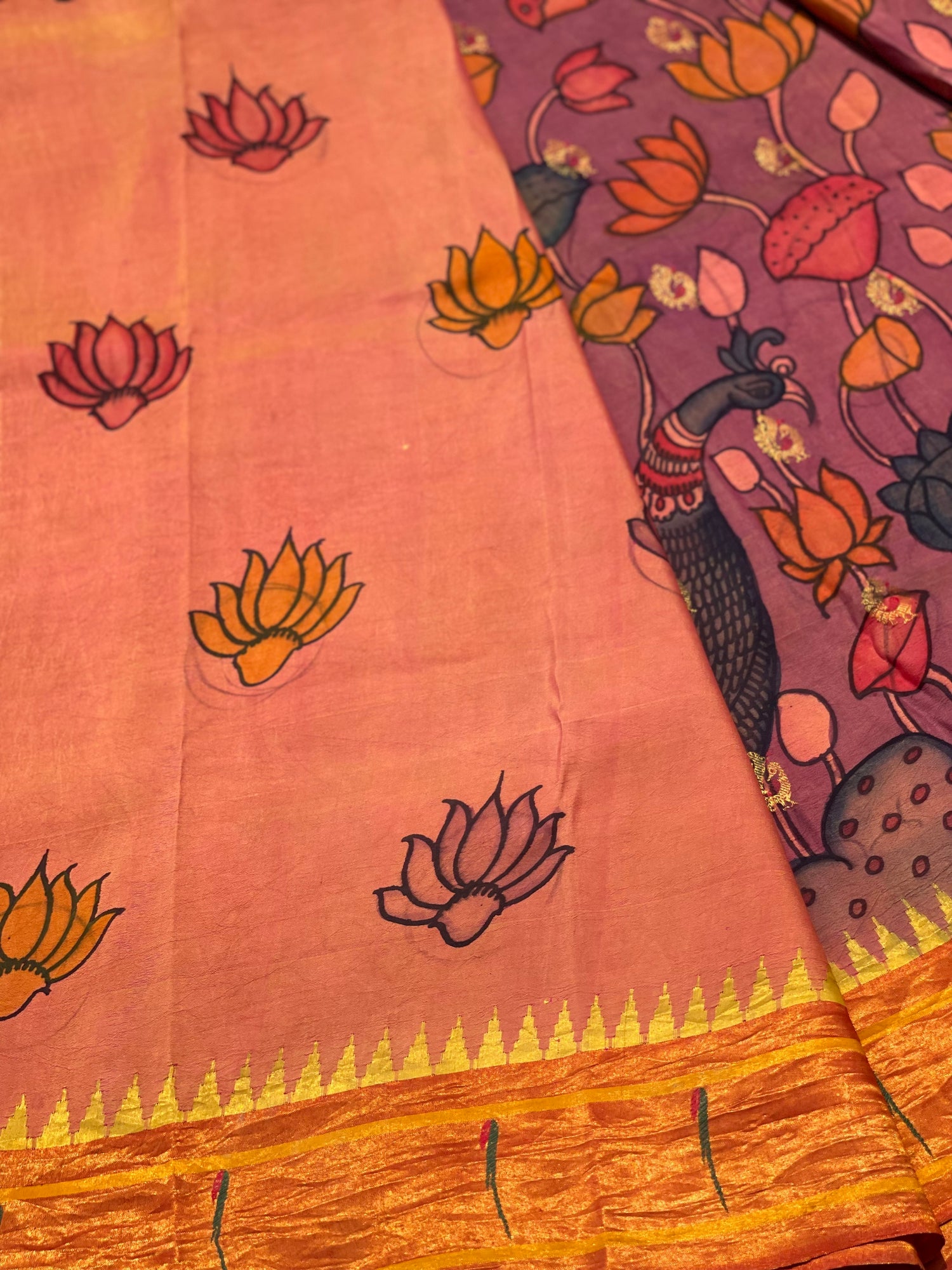 HandDrawn And Hand Painted Penkalamkari In pastel lavender Paithani Silk Saree with single Muniya border