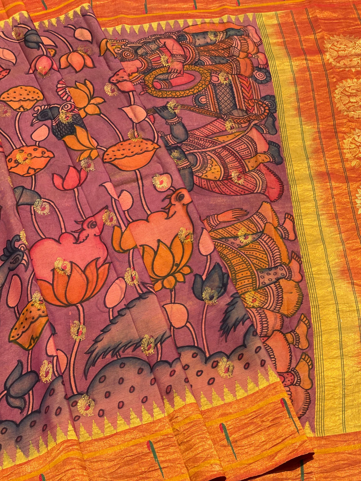 HandDrawn And Hand Painted Penkalamkari In pastel lavender Paithani Silk Saree with single Muniya border