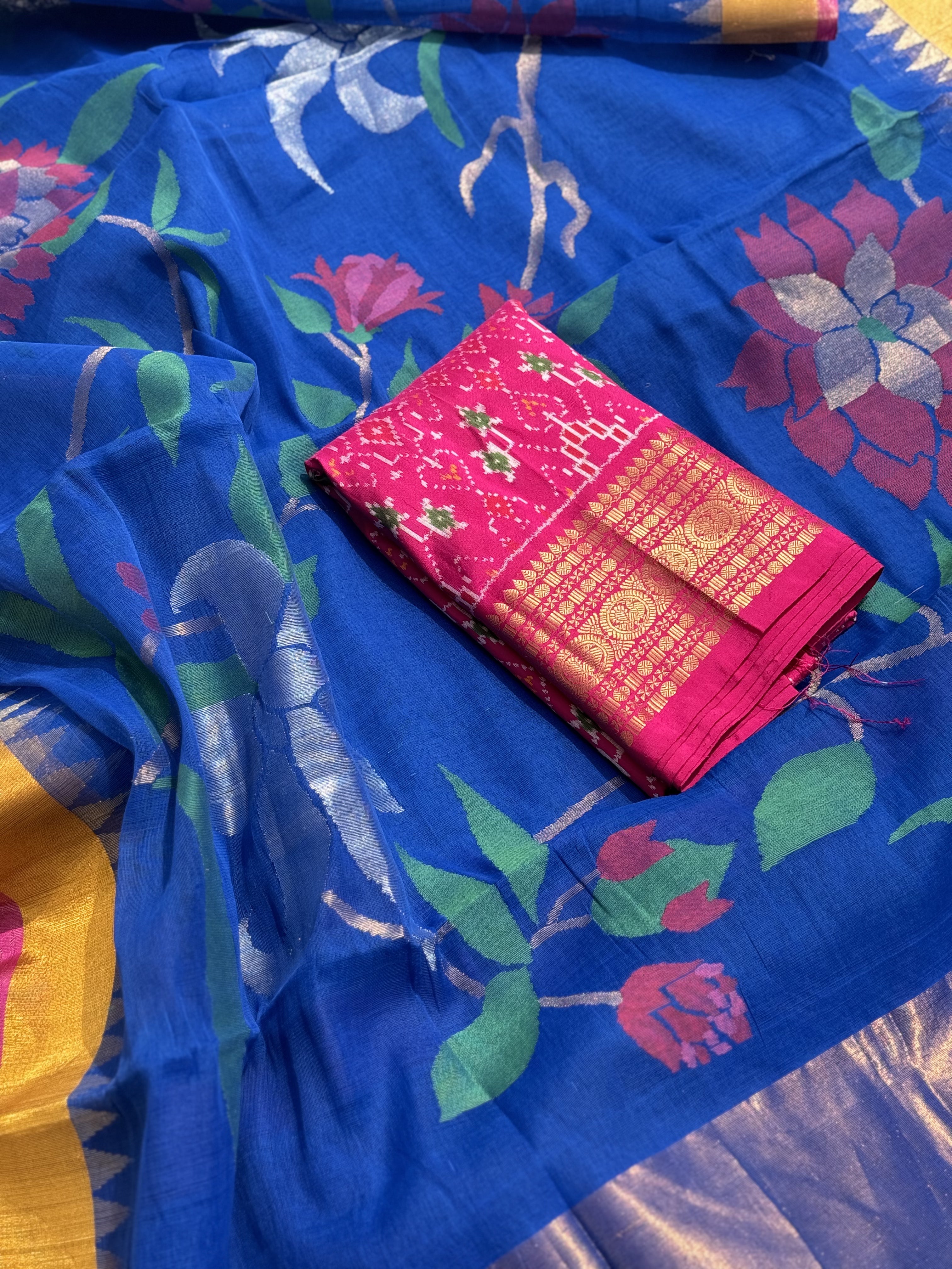 A gorgeous Royal blue with pink colour all over jaal weave organic handwoven ponduru Khadhi cotton Jamdani saree