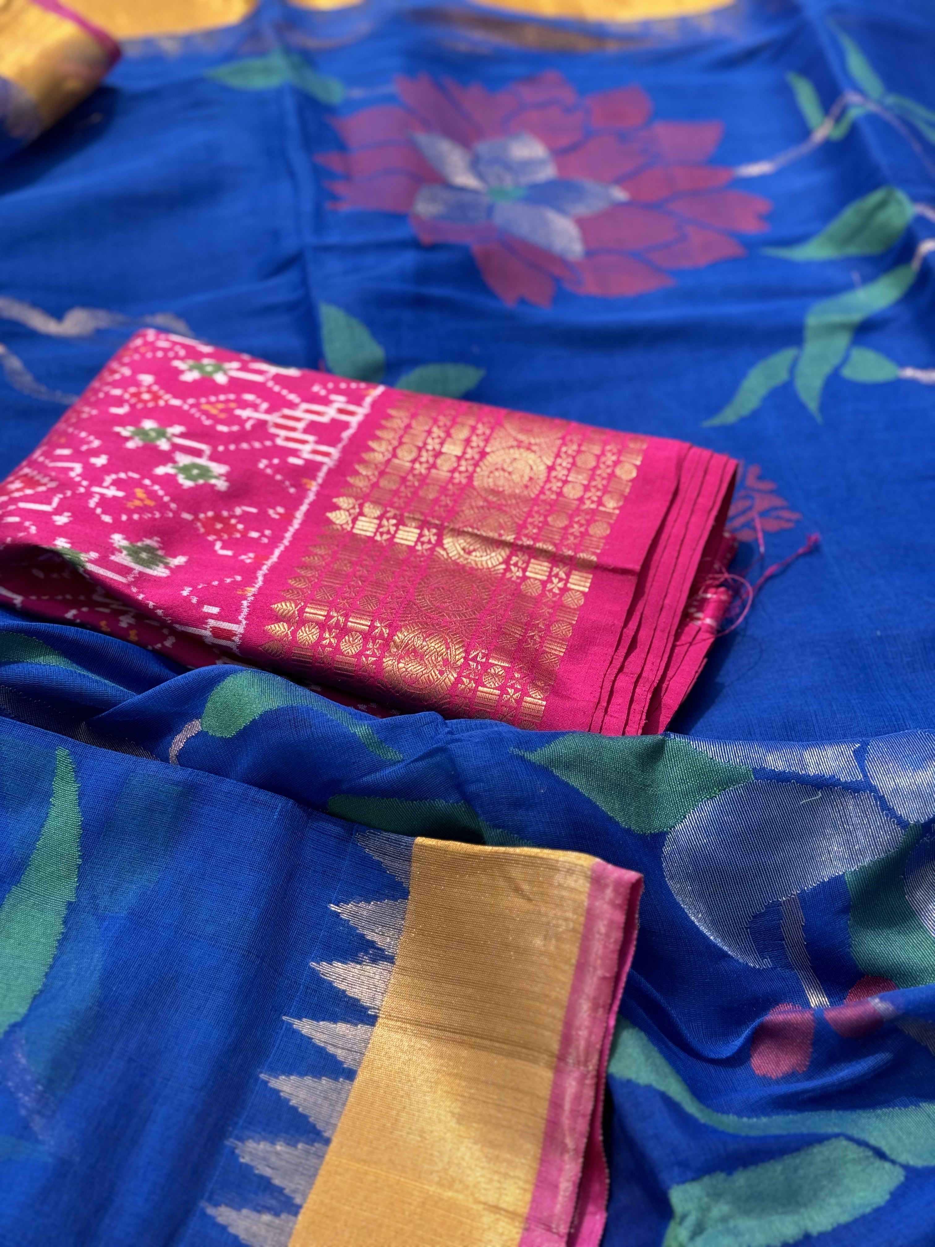 A gorgeous Royal blue with pink colour all over jaal weave organic handwoven ponduru Khadhi cotton Jamdani saree