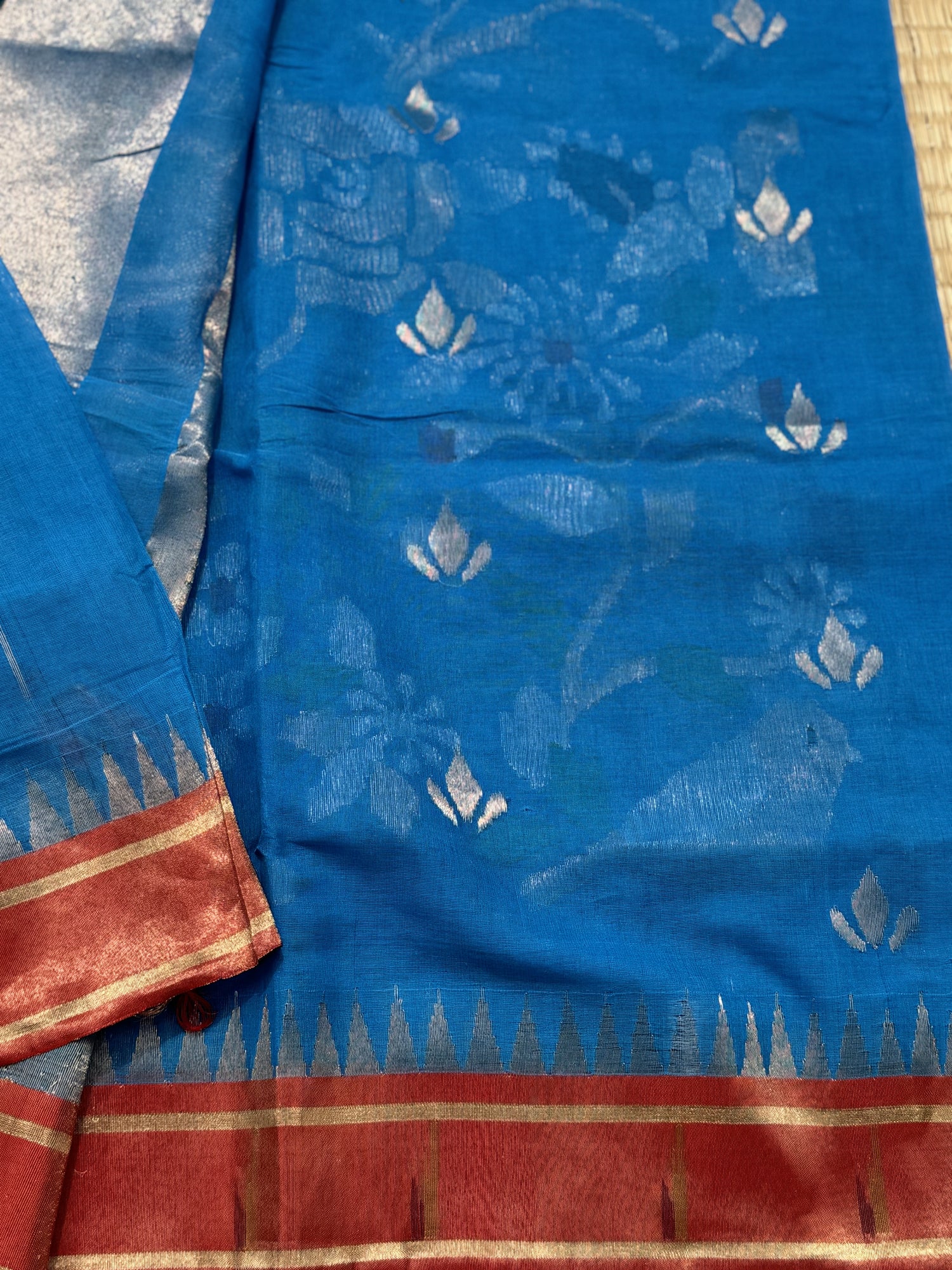 Exclusive Masterpiece Full Jaal Weave All Over Ponduru Khadhi JamdaniSaree with Muniya Paithani border and Tissue Pallu