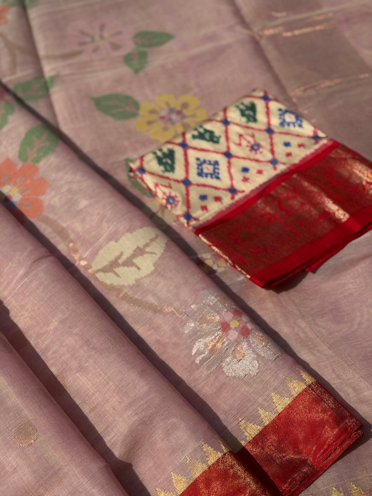 ponduru Khadhi jamdani saree in peony pink