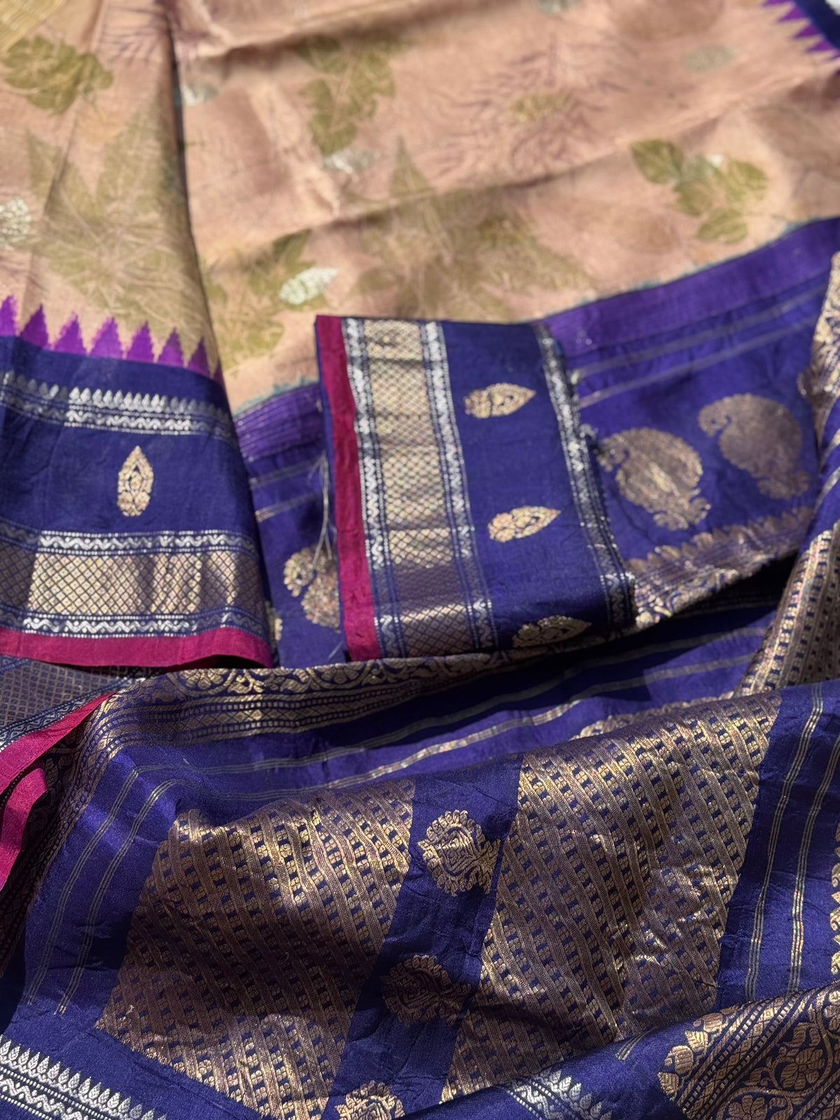 A gorgeous natural ecoprints done on pastel onion pink with purple kuttu gadwal silk saree