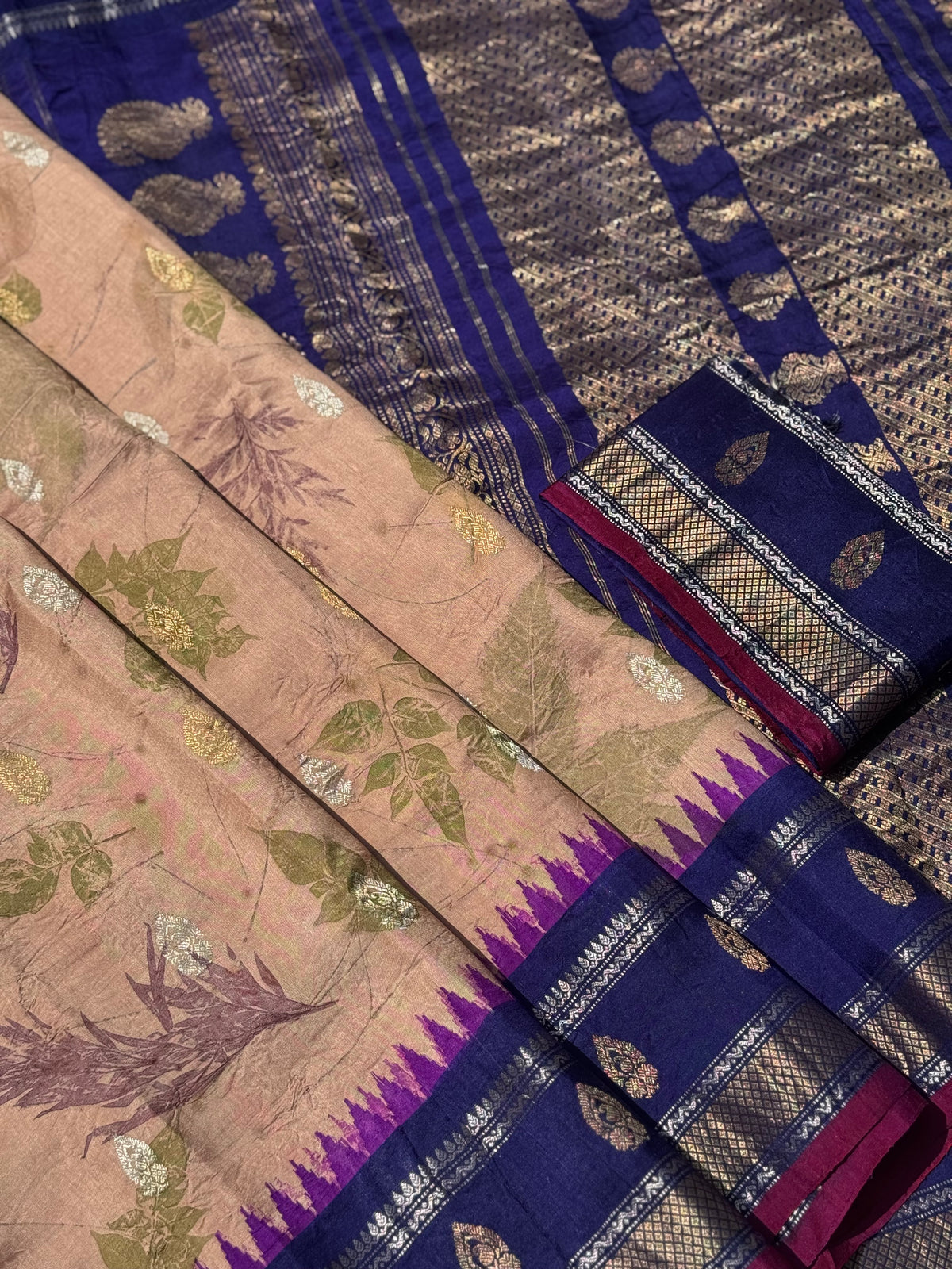 A gorgeous natural ecoprints done on pastel onion pink with purple kuttu gadwal silk saree