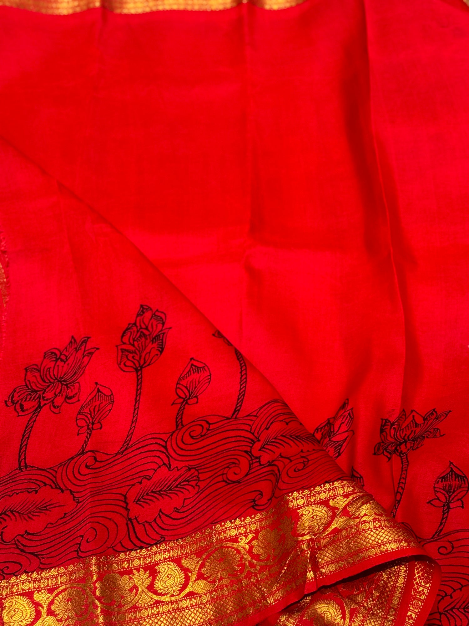 Gorgeous ivory with red handdrawn handpainted penkalamkari gadwal silk