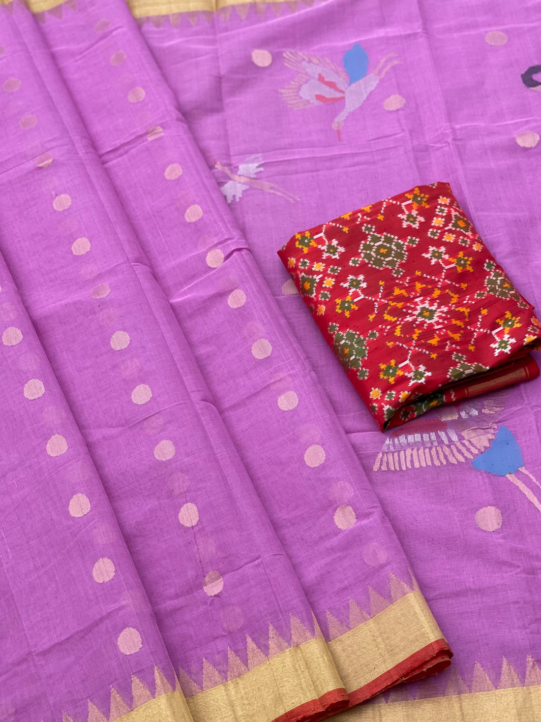 A gorgeous lilac colour Ponduru khadi Jaal Jamdani cotton saree