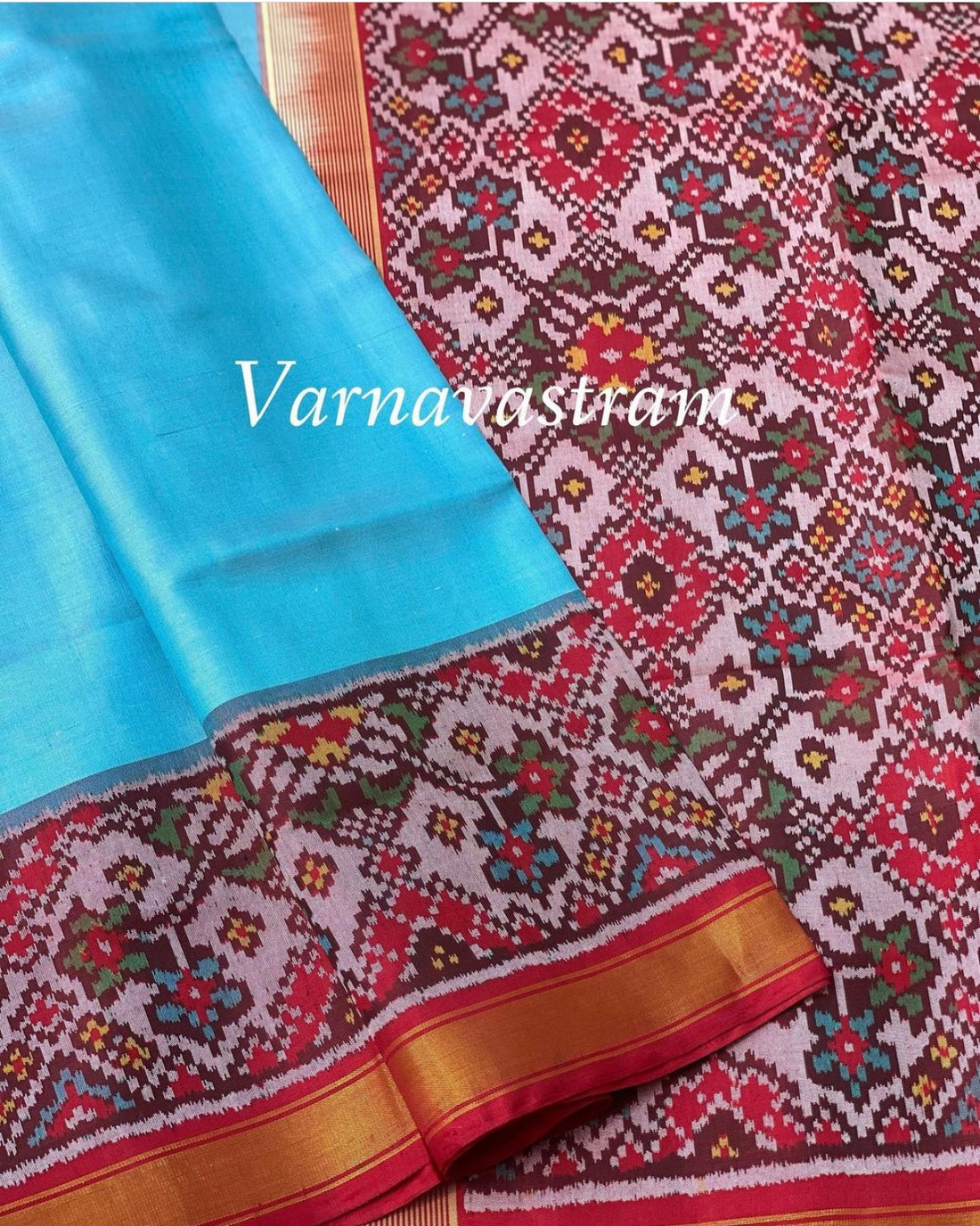 Handwoven Rajkot Patola Single Ikkat Silk Saree