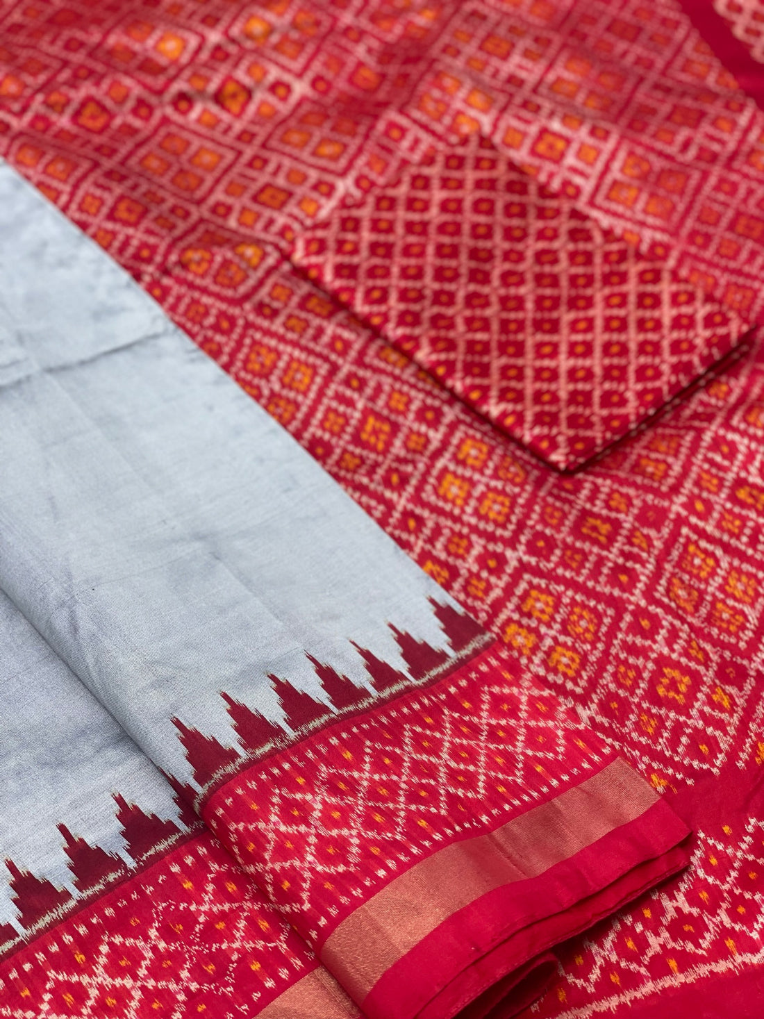 Designer Exclusive Premium Mulberry Silk Ikkat Bhandej Motifs Saree