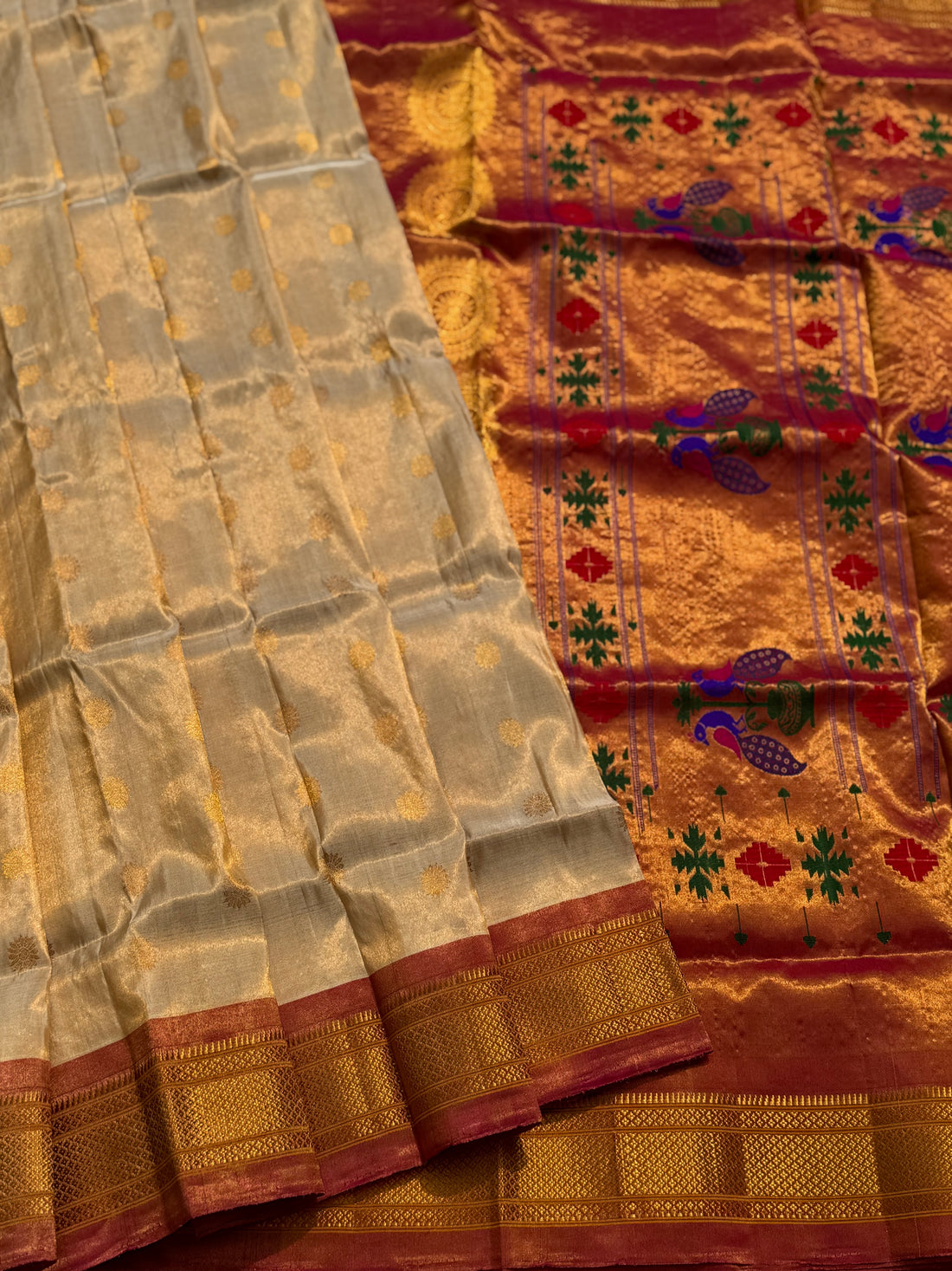 A beautiful Handloom gadwal tissue silk saree with border