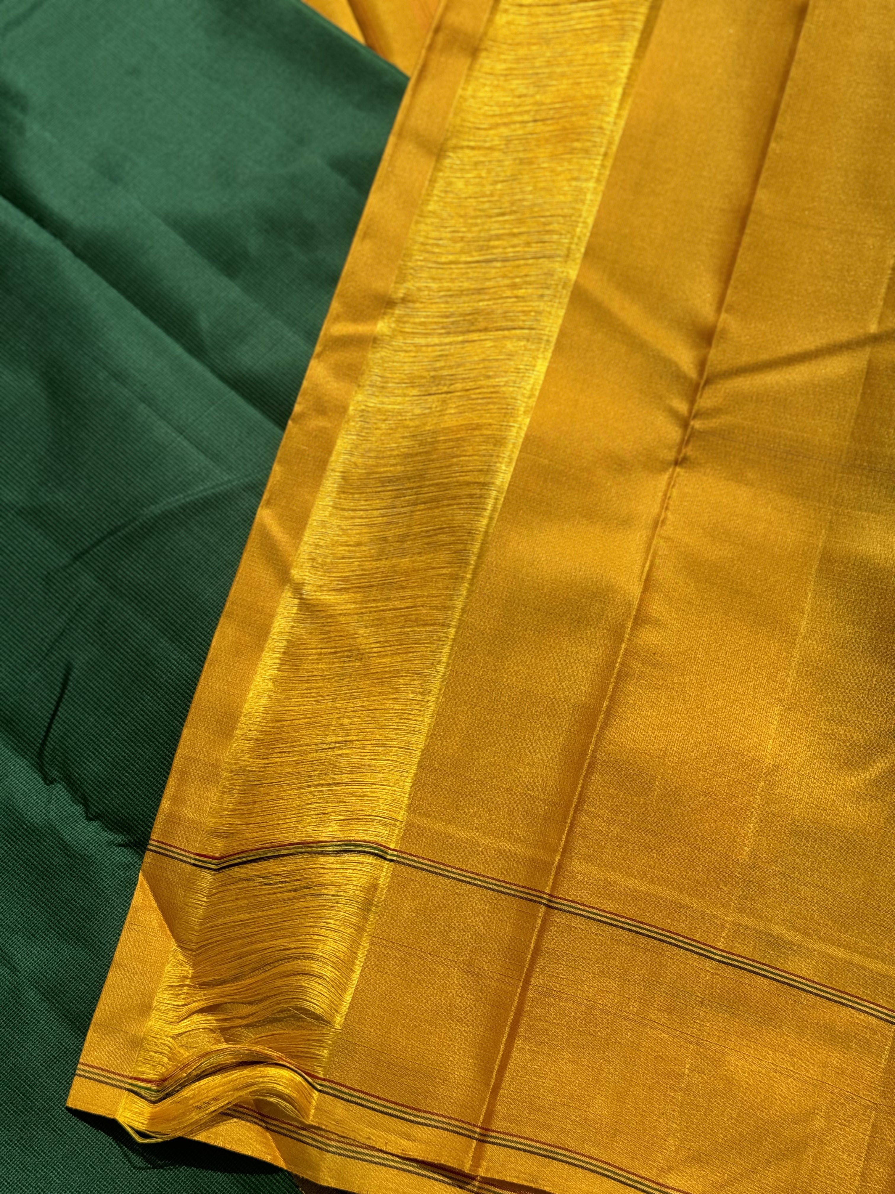 Handwoven Pure Arani Korvai Silk With kasakasa kattam in emerald green with mustard yellow