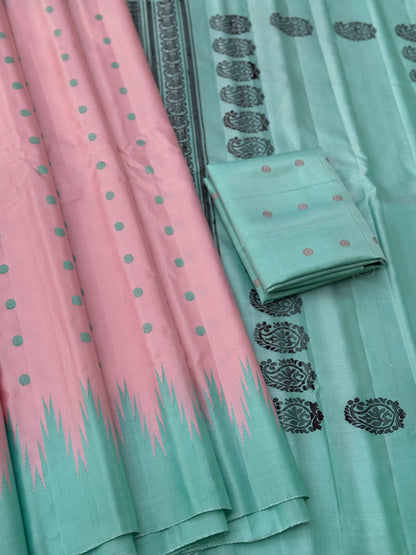 A gorgeous SalmonPink with Seagreen border temple korvai / kuttu handwoven Gadwal silk saree