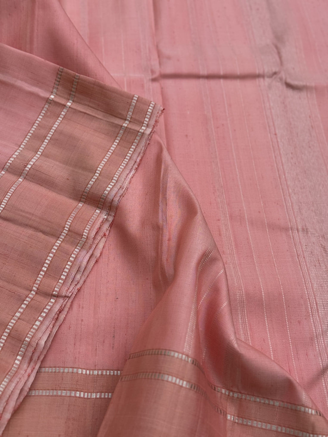 Handwoven Pure stunner Arani Raw silk in Salmon pink shade