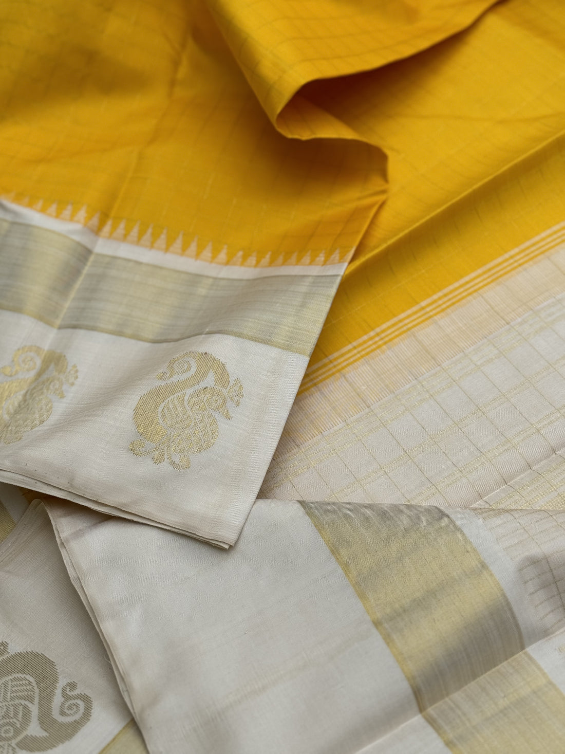 Handwoven Pure Arani Korvai Silk With beautiful yellow with ivory colour Zari checks pattern