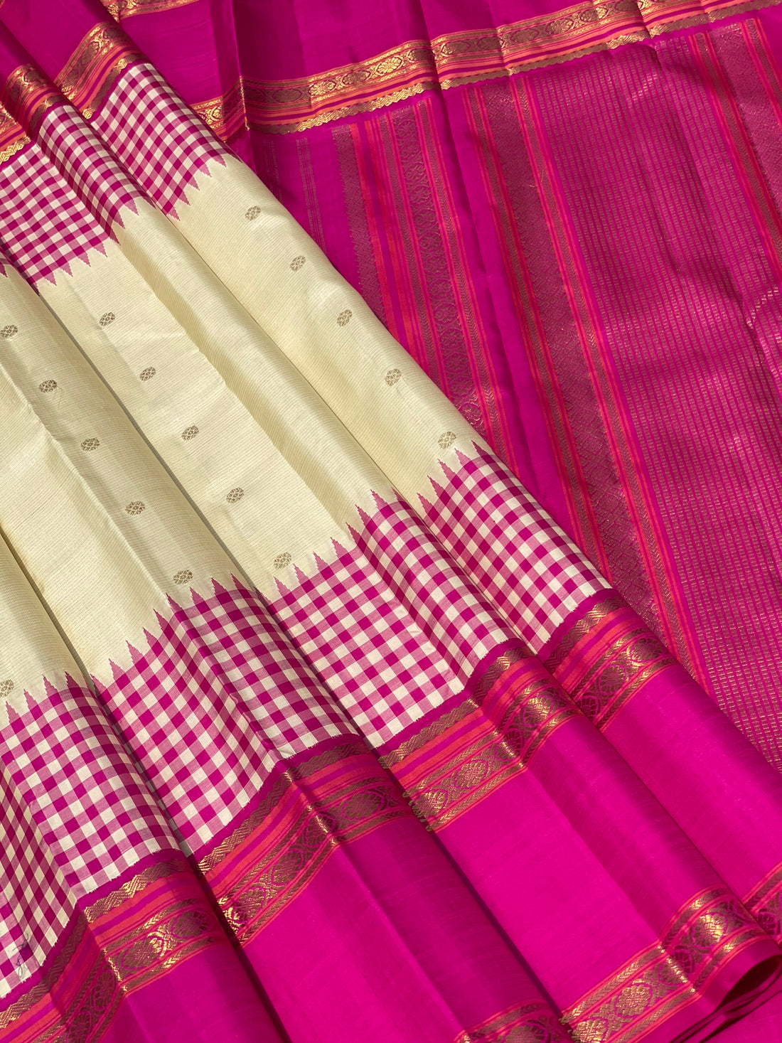 PARAMARA Exclusive Heirloom Reinterpreted Vairaoosi With Alternate Korai Kanchi Silk Saree