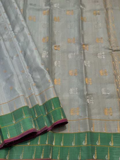 Handwoven triple muniya border inspired kuttu gadwal silk saree