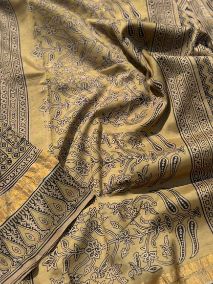 EYARKAI - NATURAL DYE KODALIKARUPPUR BLOCK PRINTS ON MULBERRY SILK